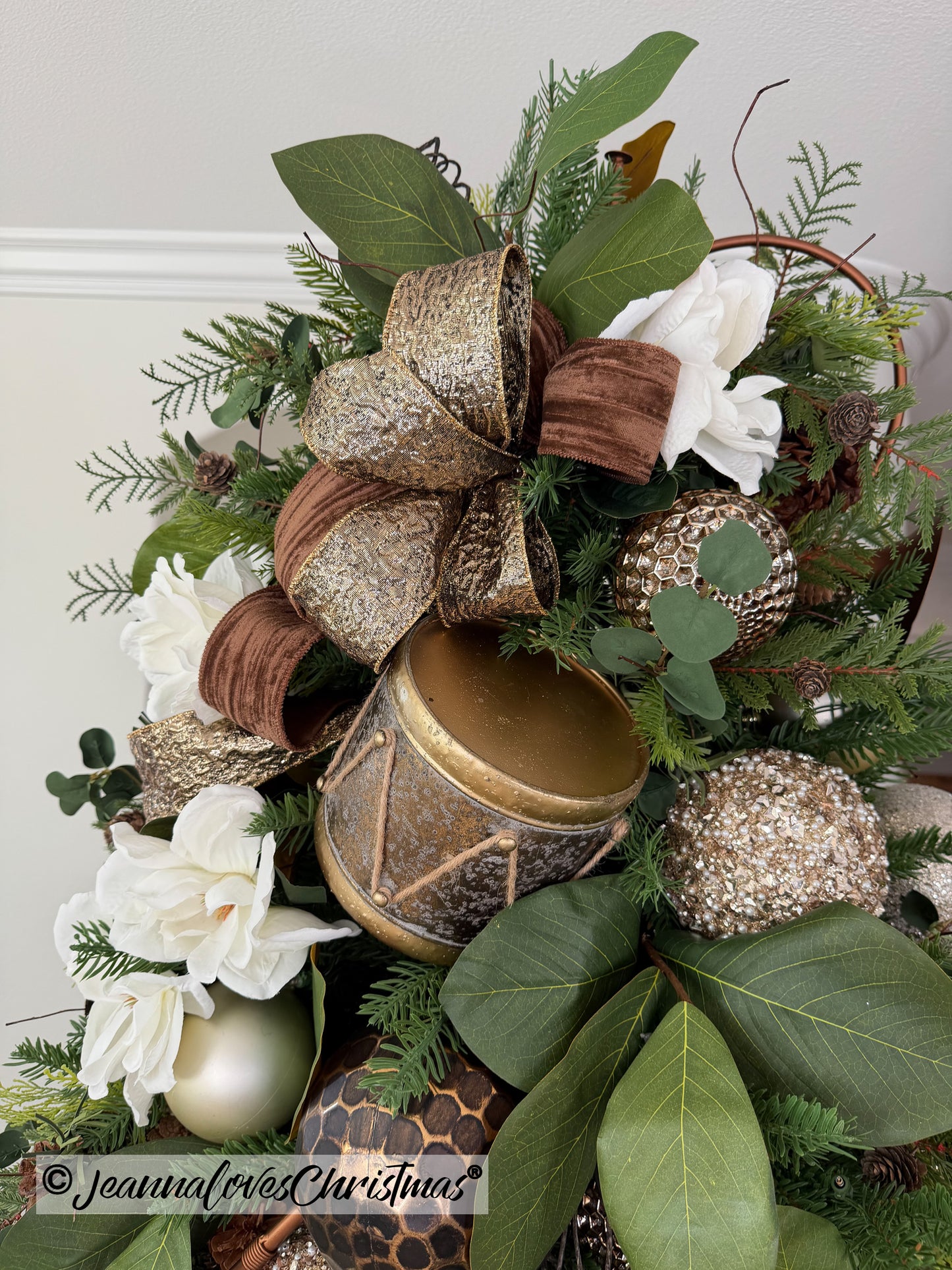 Christmas Magnolia Leaf Spray