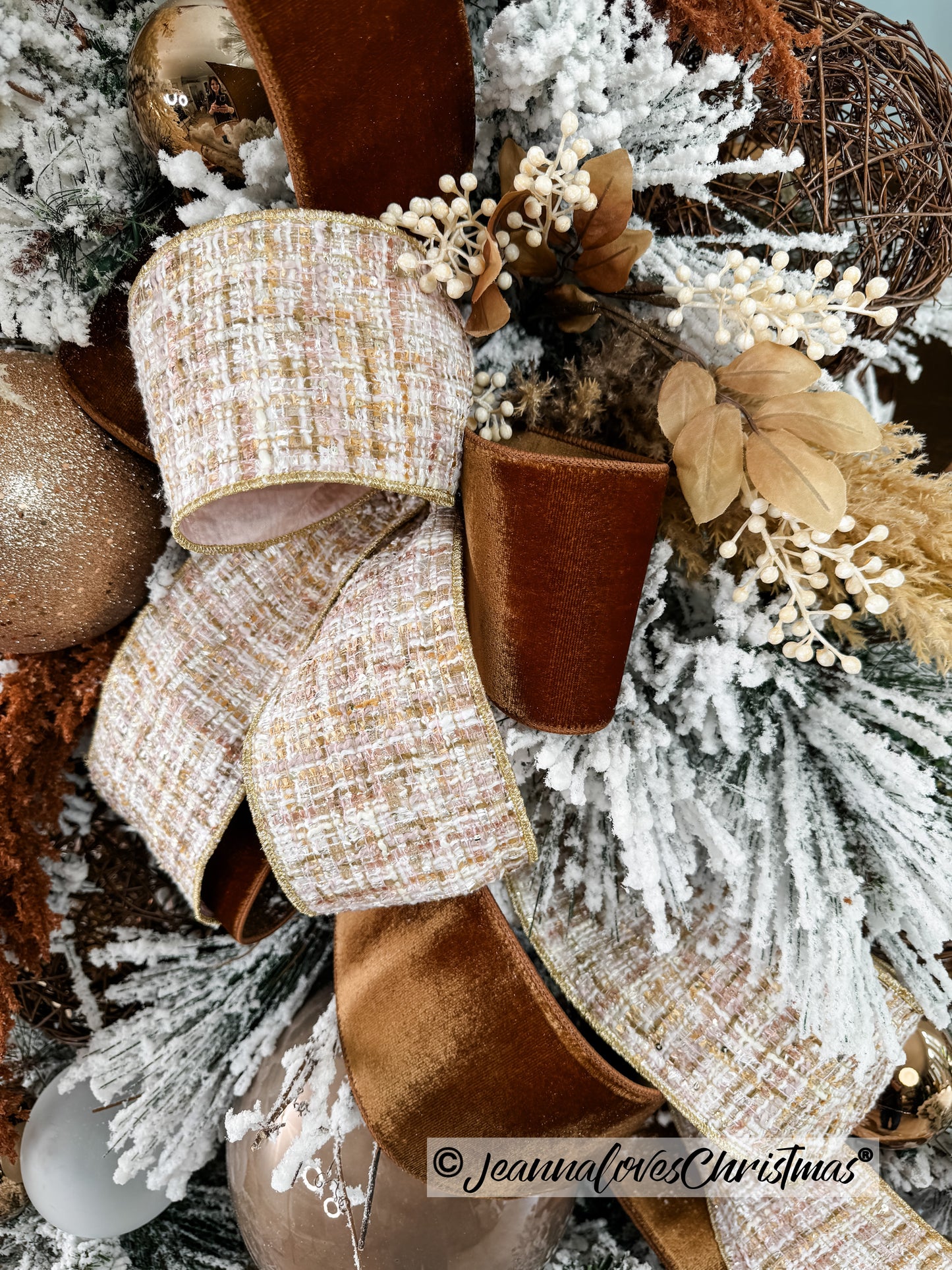 Velvet Ribbon 4" Pecan